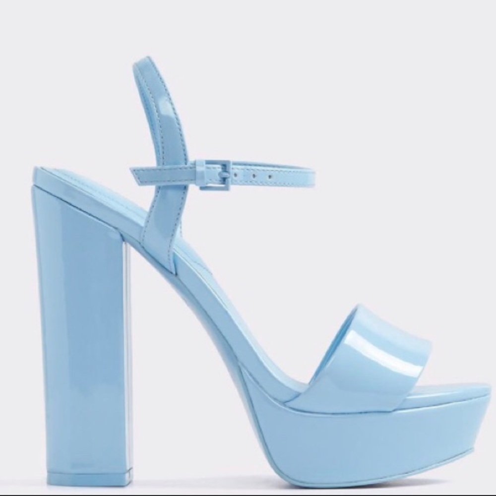 ALDO LIGHT BLUE PLATFORM SANDAL sz 6